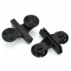 Fish tank divider clip